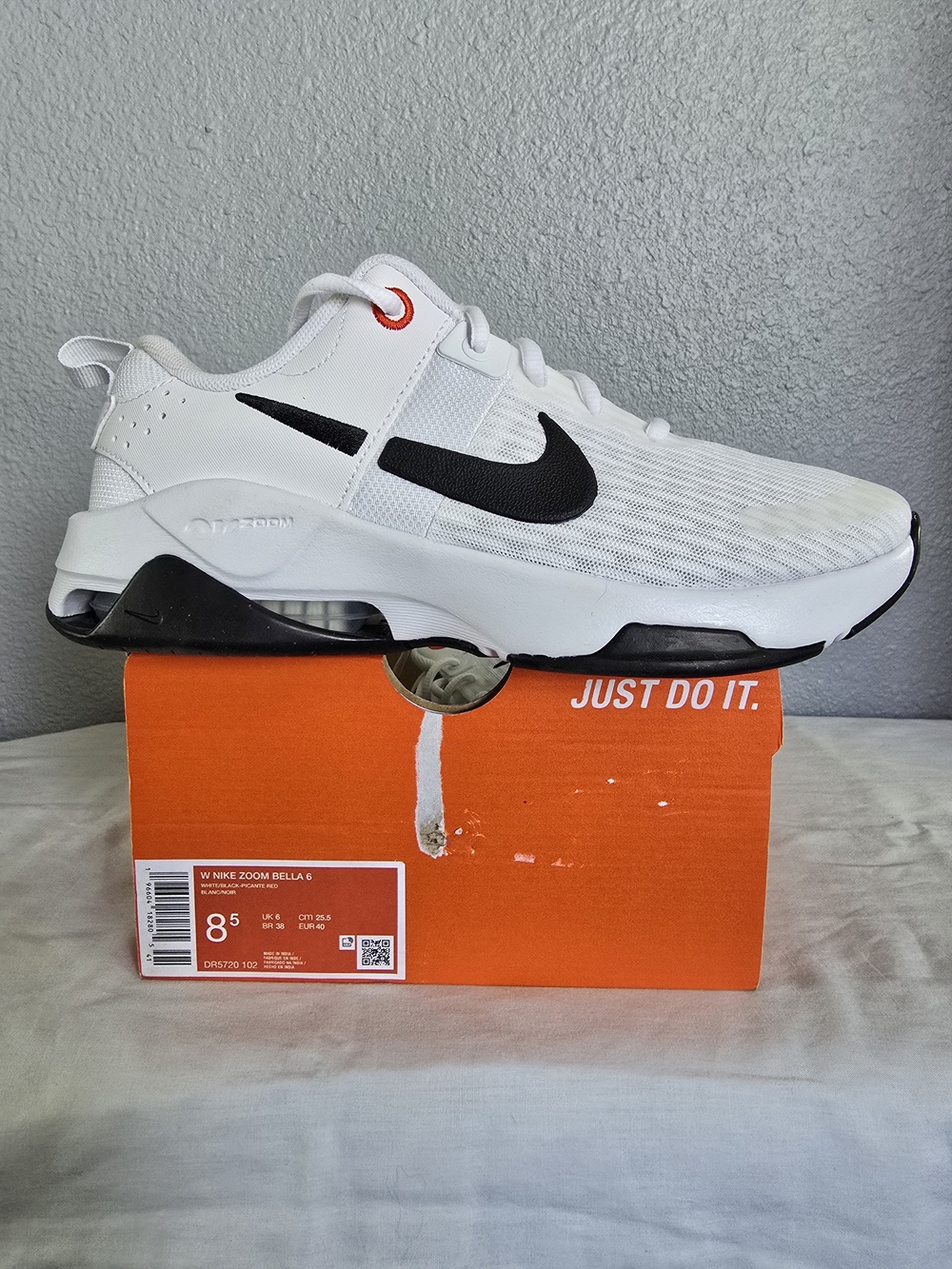 Nike Air Zoom Bella 6 Sneakers with Mesh Toe